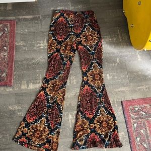 Free People stretchy flare boho pants/leggings!